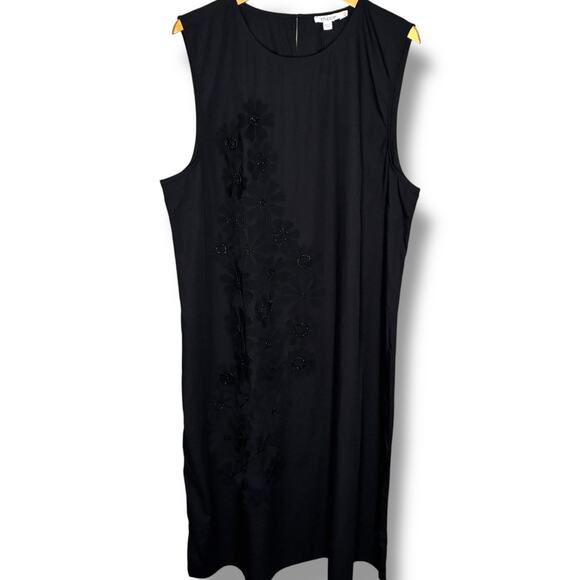 Chico’s Dress NWT Size 4 (20) Black 3D Flower Midi Sleeveless Round Neckline - Picture 2 of 7